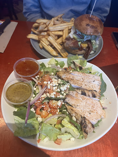 Photo of St. Louis Bar & Grill - 10712 80 Ave Unit 101, Grande Prairie, AB T8W 0G9